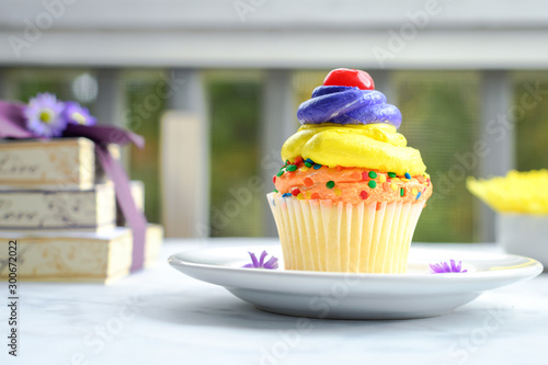 Cupcake on the table outside before the party