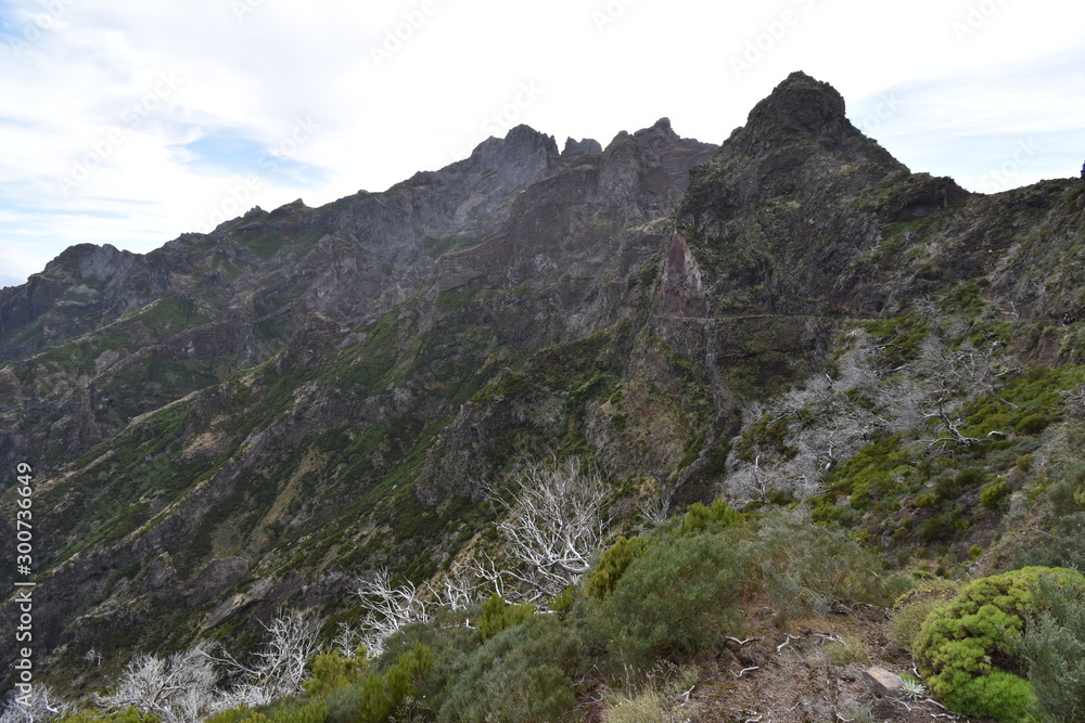 Hiking trail from Pico Arieiro to Pico Ruivo in Madeira, Portugal Hiking trail from Pico Arieiro to Pico Ruivo in Madeira, Portugal
