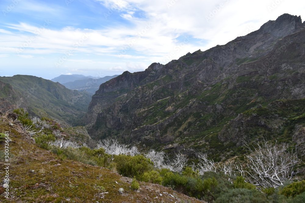 Hiking trail from Pico Arieiro to Pico Ruivo in Madeira, Portugal Hiking trail from Pico Arieiro to Pico Ruivo in Madeira, Portugal