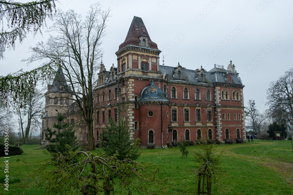 Lost Places - Das alte Schloss Lost Places - Das alte Schloss