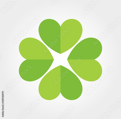 Four leaf green clover icon.