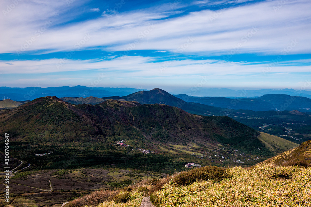 Fototapeta premium くじゅう連山