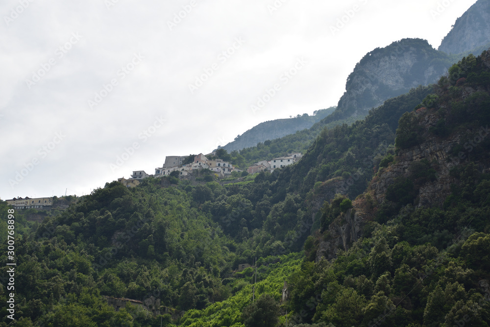 Valle delle Ferriere Valle delle Ferriere