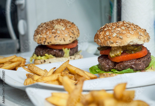 Fotografie Burgery gotowe - serwis.