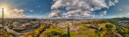 Beautiful view of the city of Edinburgh a 360ª - Scotland - United Kingdom