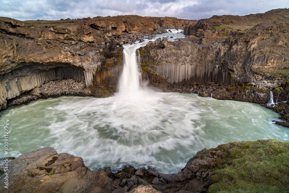 Aldeyjarfoss, Sprengisandsleið, Iceland Aldeyjarfoss, Sprengisandsleið, Iceland