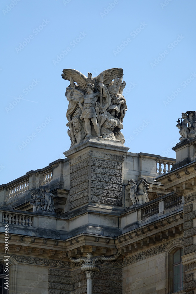 détail du bâtiment du Musée du Louvre
