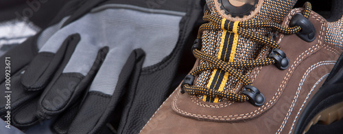 Schilderij op canvas Working shoes and glaves. Safety shoe