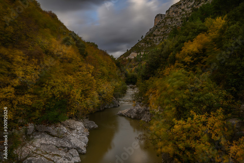 Walking in the mountains, autumn colours © LuEn