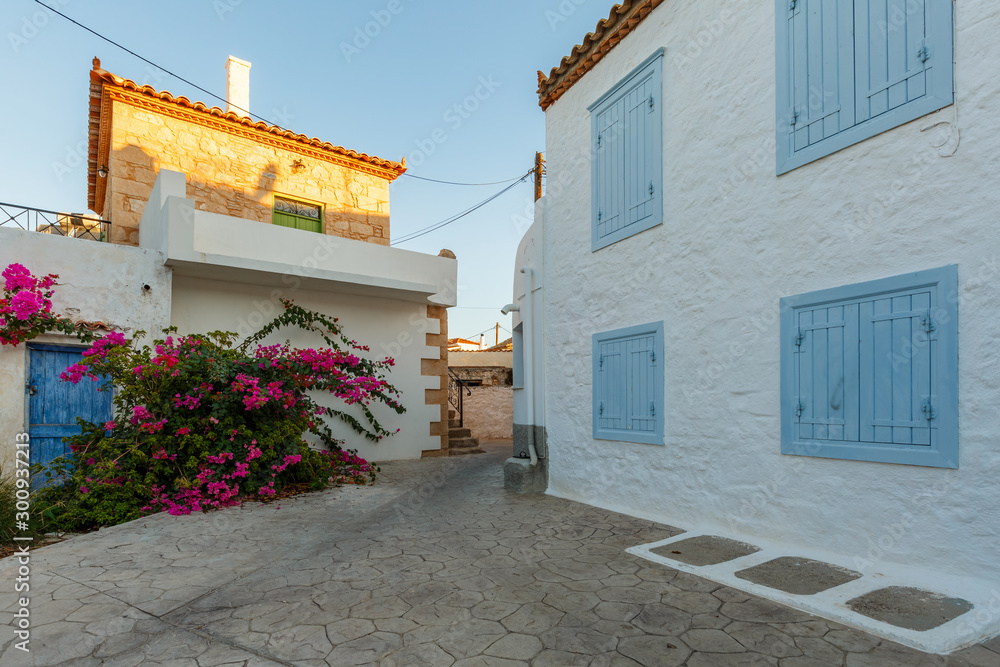 Megalochori village, Agistri.