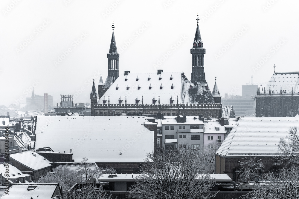 Rathaus in Aachen bei Schnee