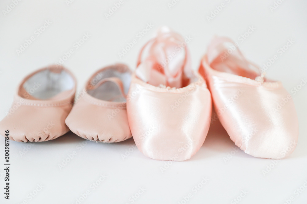 Ballet pointe shoes - Image Ballet pointe shoes - Image