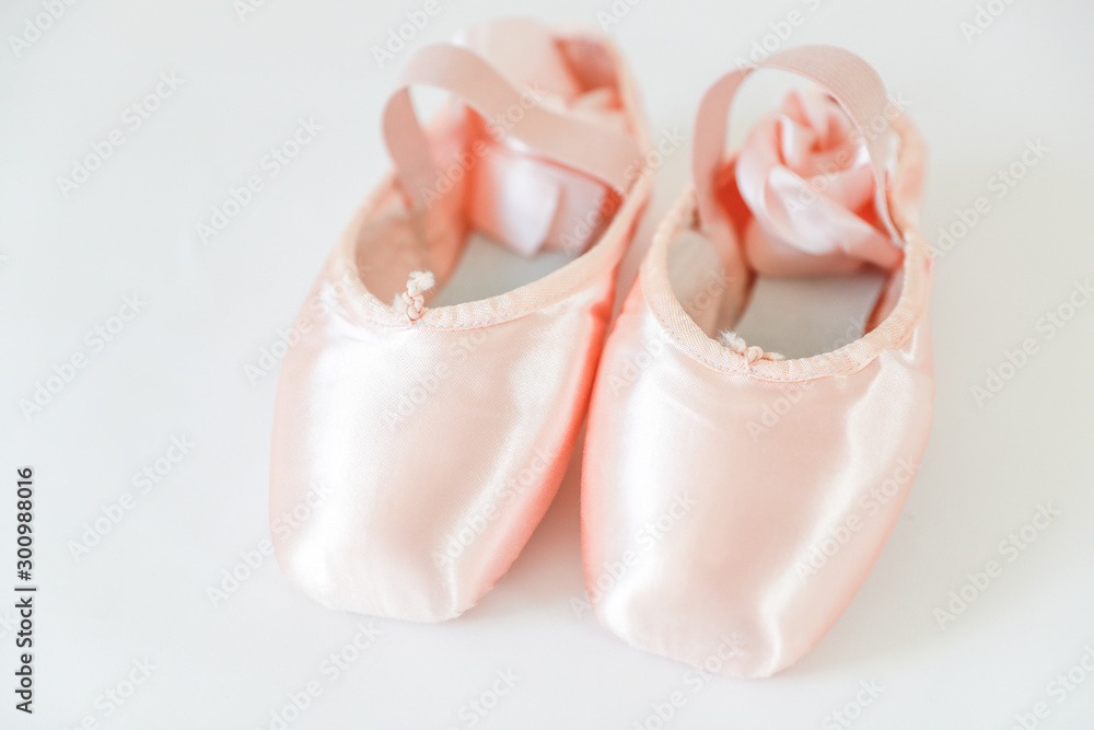 Ballet pointe shoes - Image Ballet pointe shoes - Image