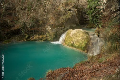 Turquoise water pond in Urederra River, Navarra © urdialex