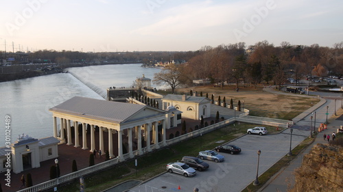 Valokuva water works near boathouse row