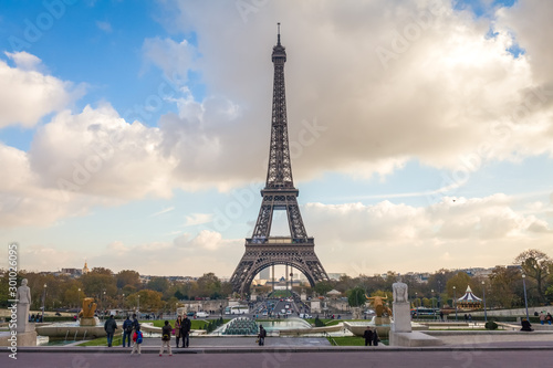 Eiffel tower, Paris. France © bluebeat76