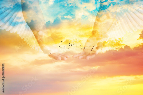 The hand opened up from hea...