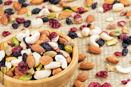 Φωτογραφία Trail Mix, nuts and dried fruits a great snack food