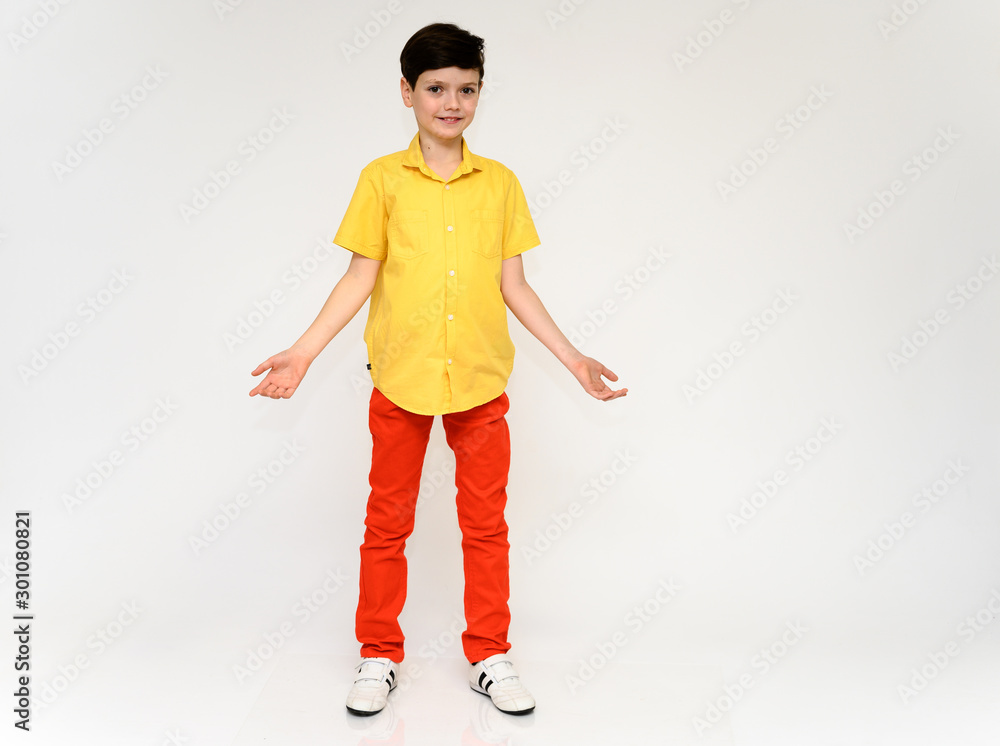 Orange shirt, yellow pants, black shoes after a water fight | Street Colour