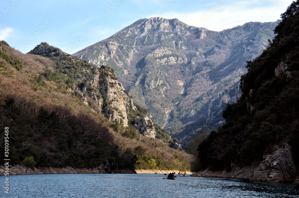 Gorges du verdon sud de la france alpes de haute provence. entrée des gorges depuis le lac de sainte croix. pont de galetas Gorges du verdon sud de la france alpes de haute provence. entrée des gorges depuis le lac de sainte croix. pont de galetas