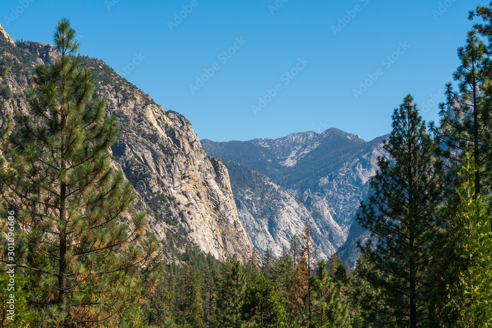 Mountain Landscape Vista at Kings Canyon National Park