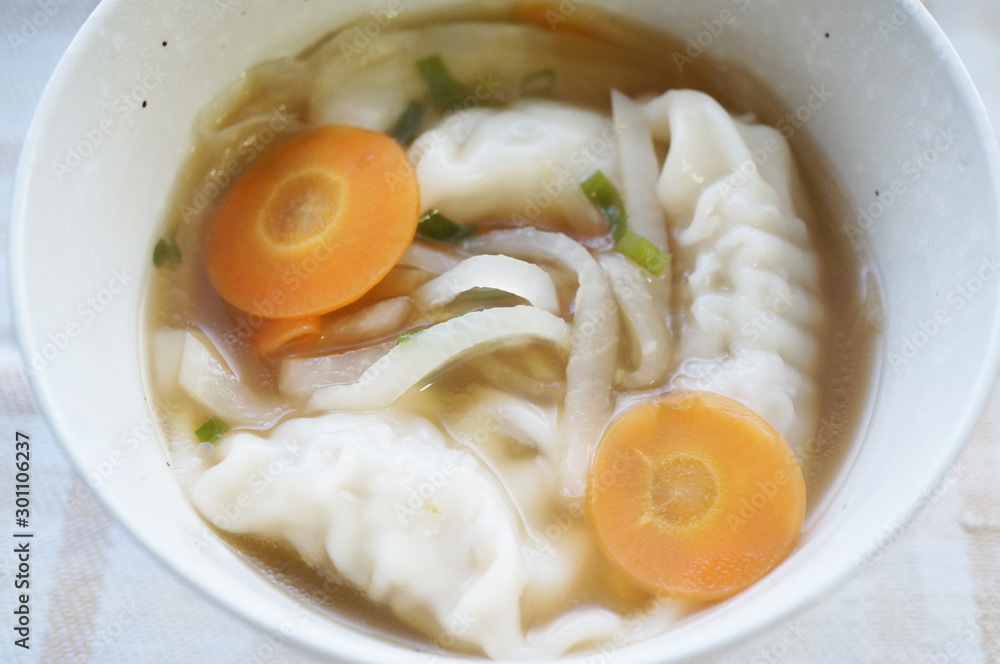 餃子スープ 餃子スープ