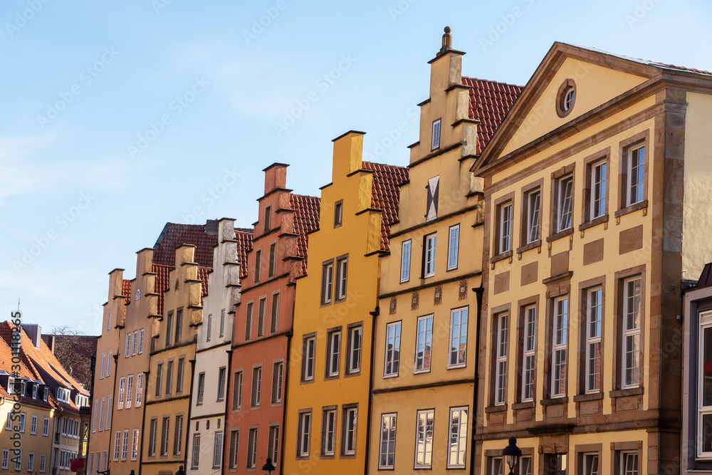 Alte Bürgerhäuser am Marktplatz von Osnabrück, Niedersachsen Alte Bürgerhäuser am Marktplatz von Osnabrück, Niedersachsen