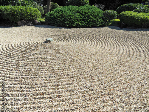 日本庭園の枯山水