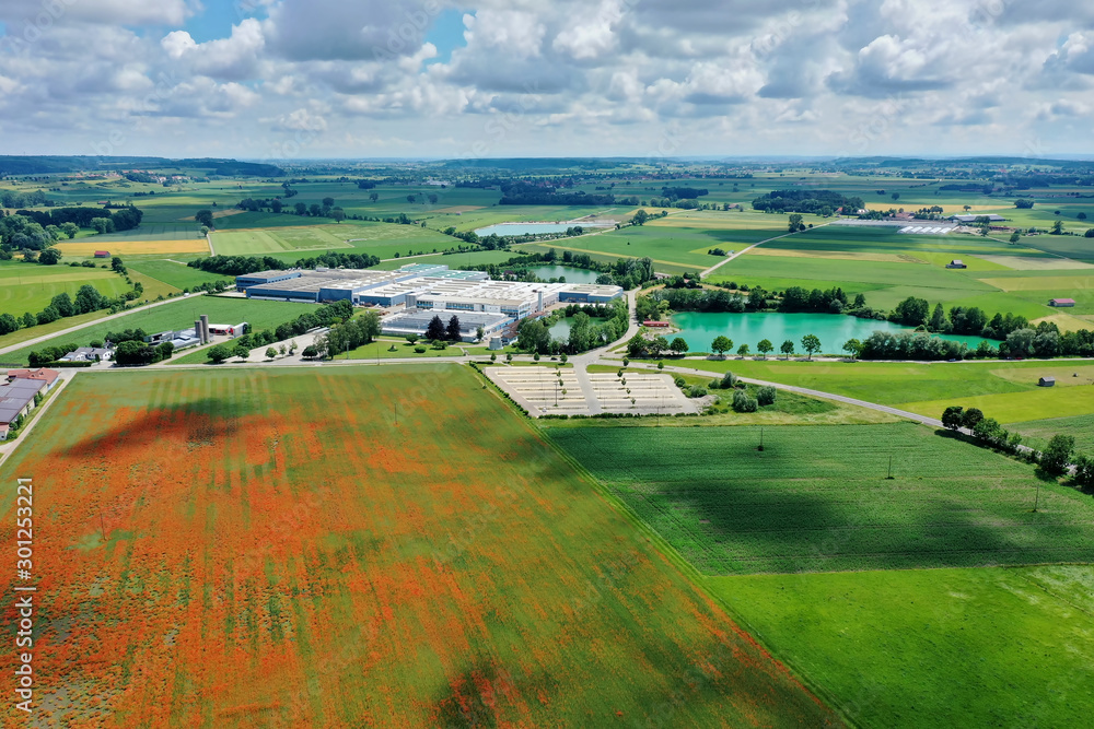 Naklejka premium Fabrik vorm Mondfeld