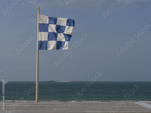 drapeau a damier bleu photo