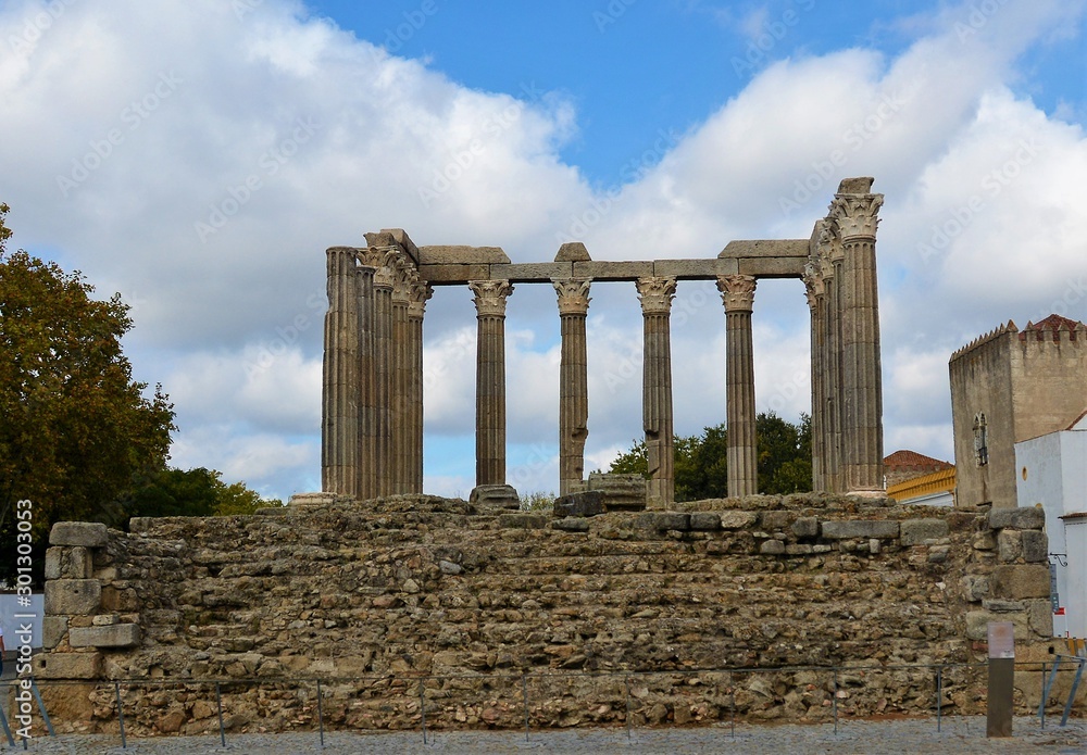 Roman Temple of Evora - Portugal 29.Oct.2019 The most well preserved Roman structure on the Iberian Peninsula, Portugal’s Roman Temple of Évora, dates back to the first century. 