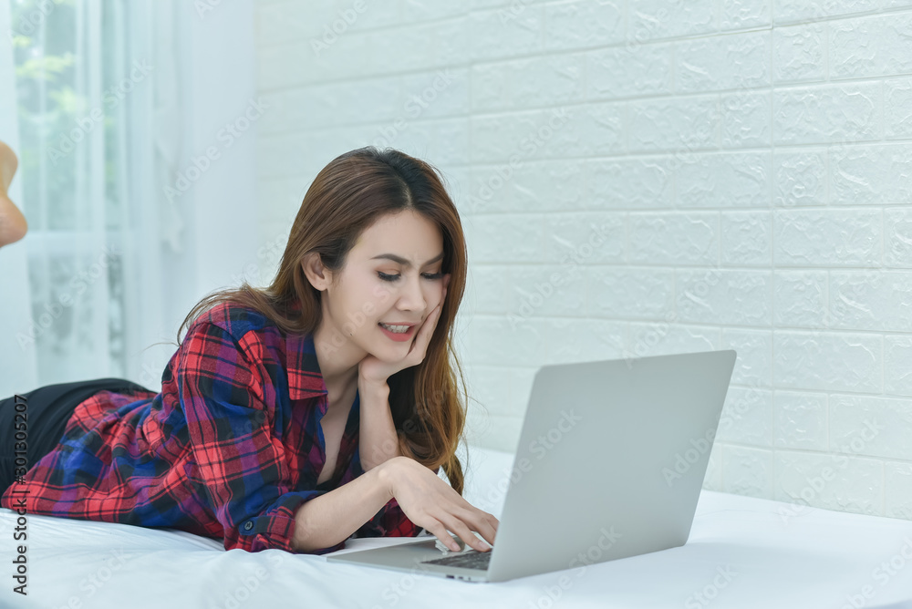 Business women online shopping Business women online shopping