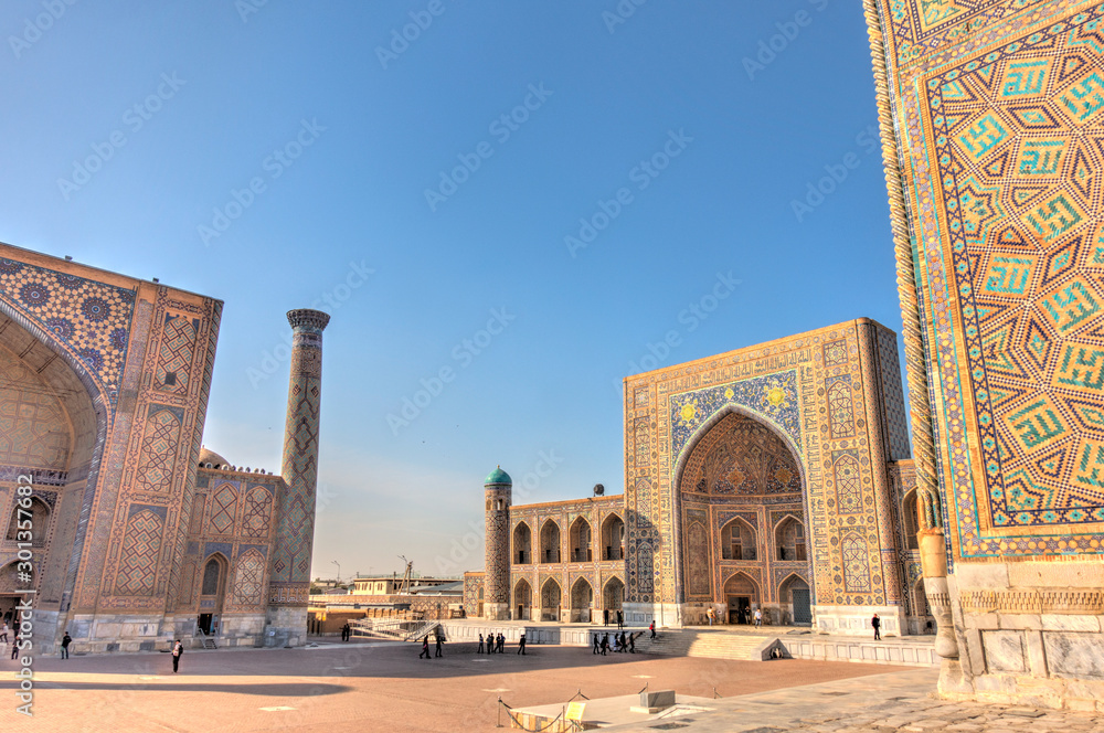 Sherdor Madrasah, Samarkand