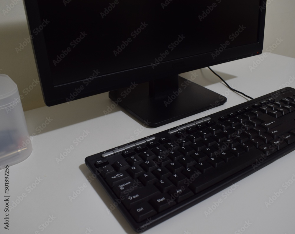 Fototapeta premium keyboard and computer 