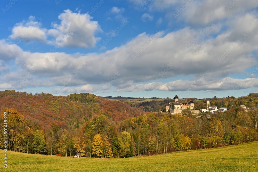 Fototapeta premium Beautiful old romantic castle Sovinec at sunset with autumn landscape.
