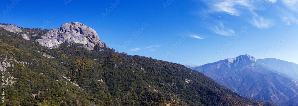Moro Rock Panorama in Sequoia National Park