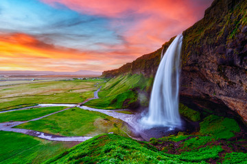 Wandcirkels Watervallen Seljalandsfoss waterval bij zonsopkomst  © Ivan Kmit