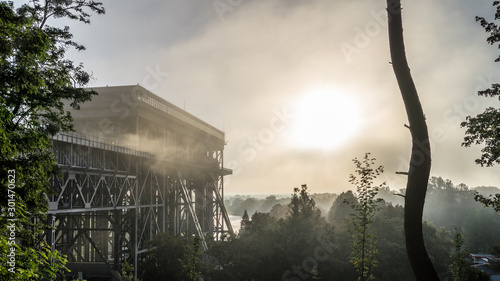 Schiffshebewerk Niederfinow im Nebel