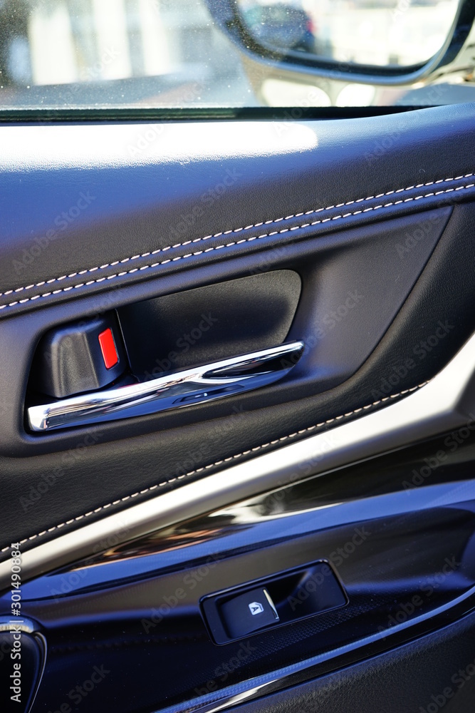 Suv 自動車 車 内装 ドア ロック ノブ 内側 ステッチ Stock Foto Adobe Stock