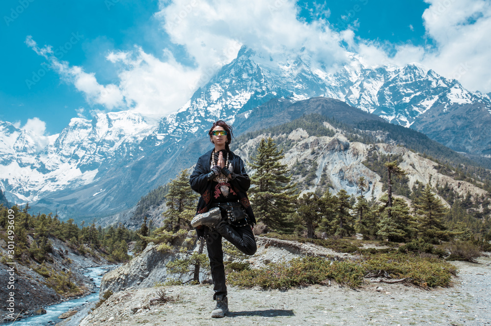 Annapurna Circuit trek. Nepali Himalayas.