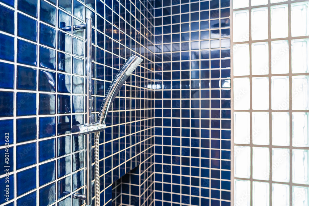 Obraz premium Water Shower splash bath decoration interior