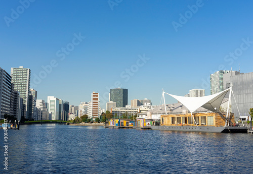 運河のある風景　東京　品川天王洲