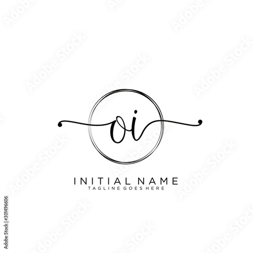 OI Initial handwriting logo with circle template vector.