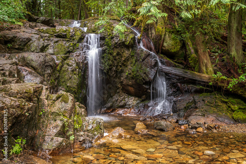 Fototapeta Naklejka Na Ścianę i Meble -  Majestic waterfall in Nakusp, Vancouver, Canada.