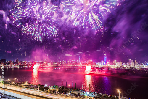 Taipei, Tamsui River, Dadao, Mid-Autumn Festival, fireworks scenery film