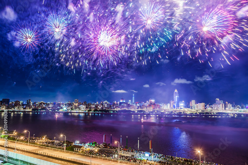 Taipei, Tamsui River, Dadao, Mid-Autumn Festival, fireworks scenery film