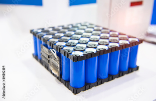 Lithium ion industrial high current batteries photo