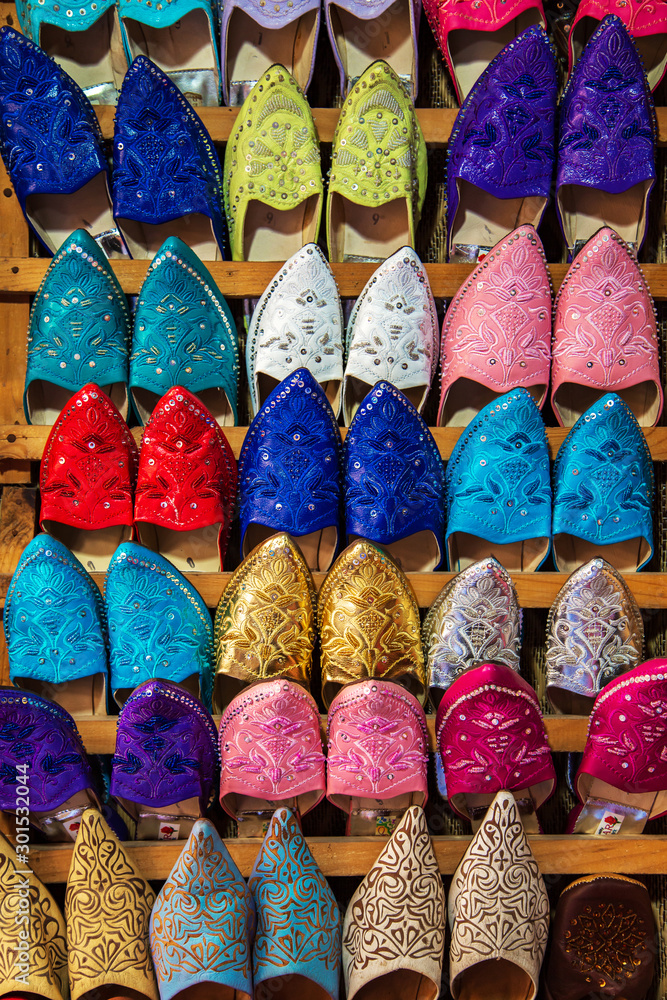 Traditional vibrant Moroccan slippers - Traditional vibrant Moroccan slippers -
