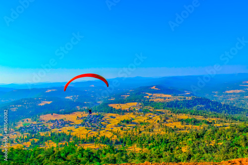 Paragliding in the sky,Paragliding for the first time it appears here, Extreme sport,paragliding