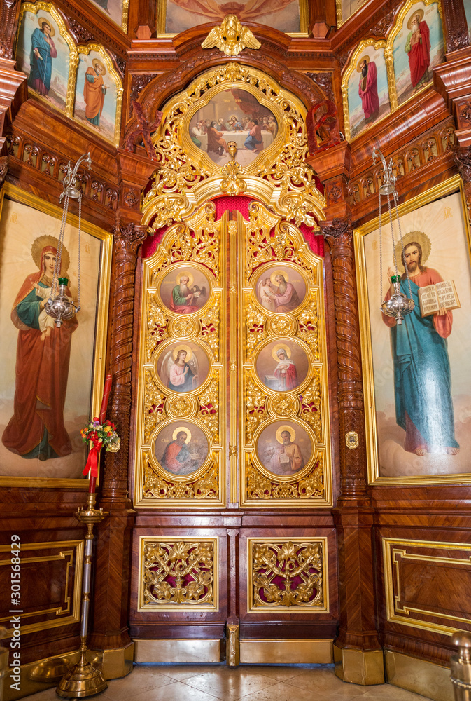 Fototapeta premium Sanctuary doors and icons. Trinity Lavra of St. Sergius, interior of the Church of the Descent of the Holy Spirit
